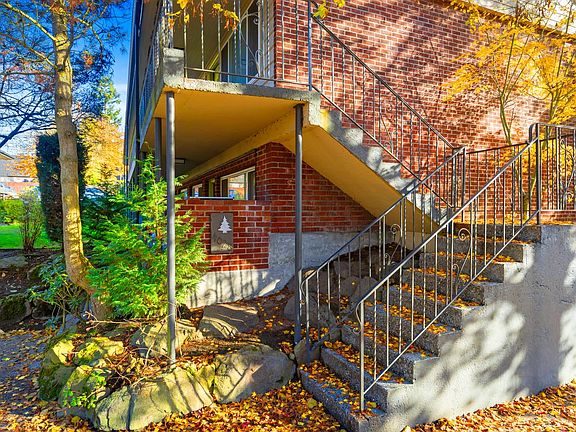 Welcoming street_side stairway of 4028 California Ave SW