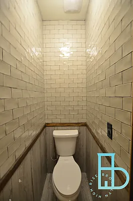 Rented by Miron Realty Group | media 77