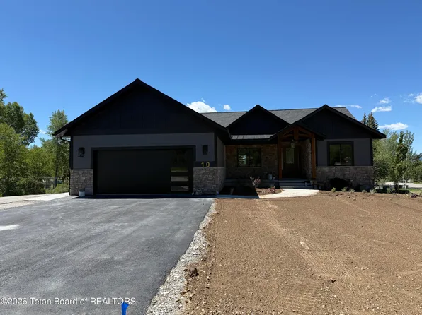 10 Porto Rd, Thayne, WY 83127