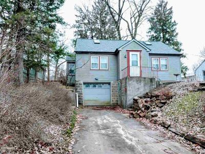 103 Woodland Dr, Mount Carroll, IL, 61053