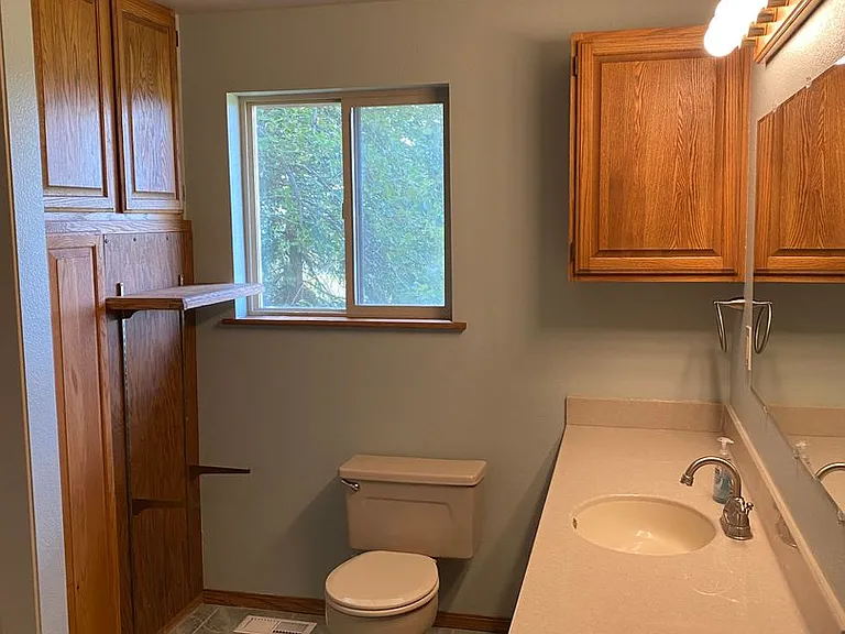 4800 Airway Dr NE — Photo 10