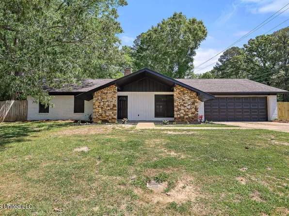 100 Cedarwood Dr, Jackson, MS 39212