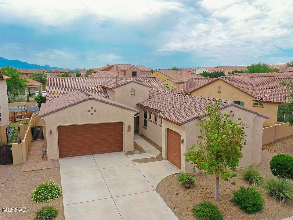 1st image of 661 W Camino Curvitas