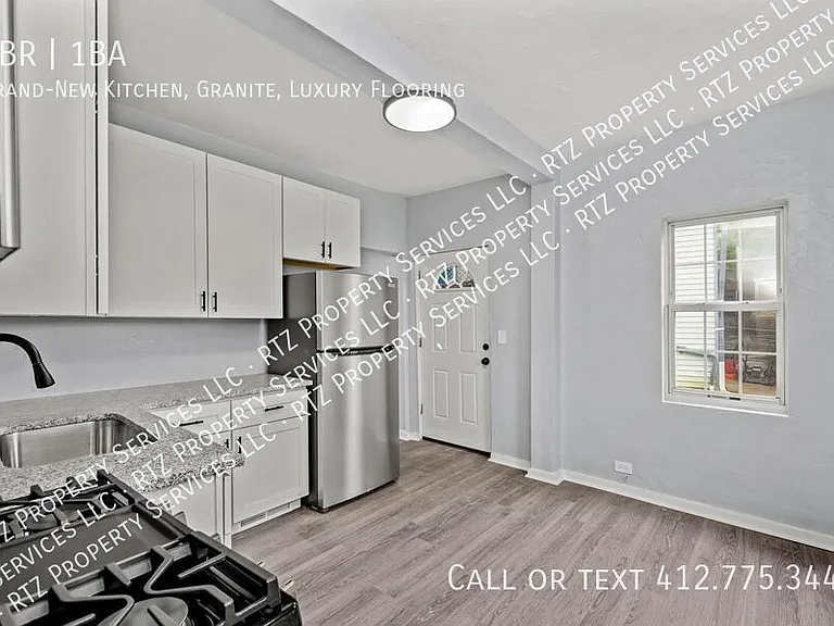 904 Hilltop St #B — Photo 6