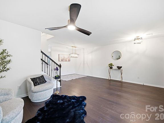 5th image of 6105 Warrior Ave
