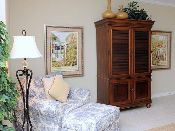 4th image of 5160 Beachwalk Dr #5160