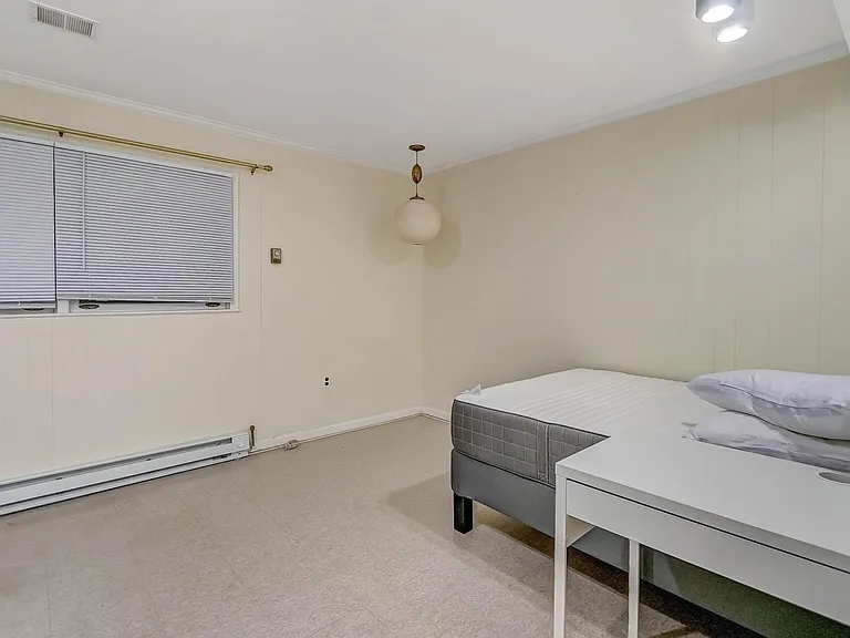 8808 Patricia Ct — Photo 39