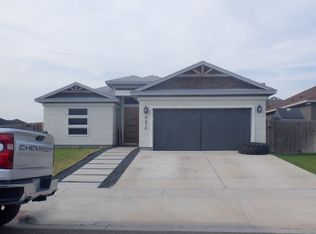 9450 Royal Oak Dr, Corpus Christi, TX 78410
