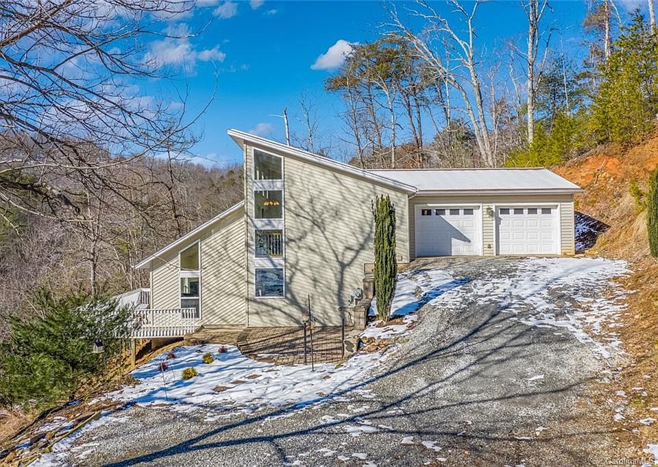 1st image of 3562 Appian Way