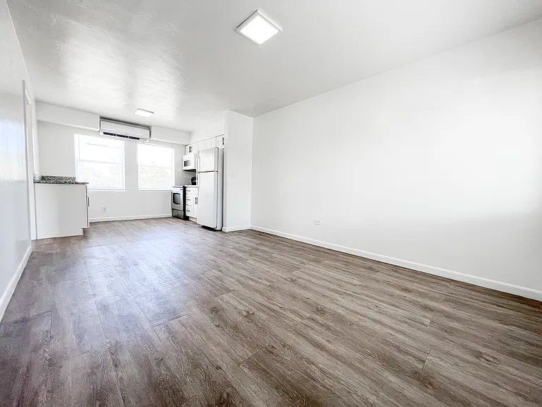 521 S Federal Hwy #5 — Photo 3