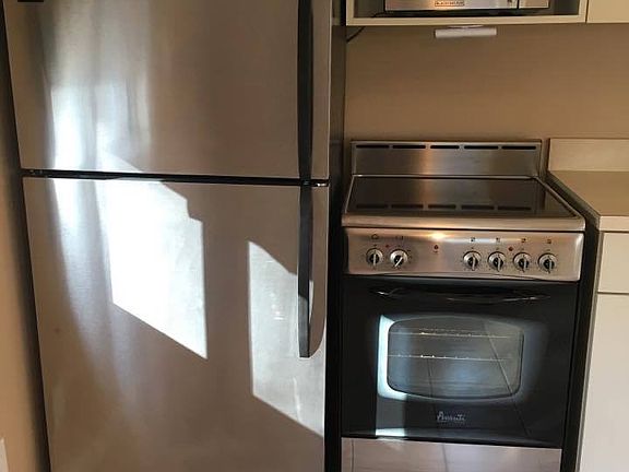 5th image of 134 Marilynn St