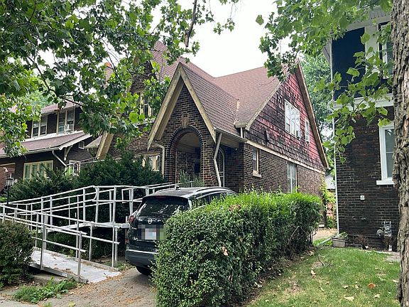 2nd image of 846 Algonquin St