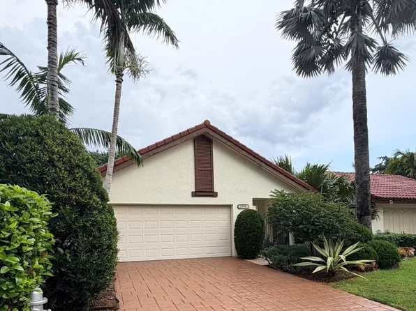 21676 Club Villa Terrace, Boca Raton, FL 33433