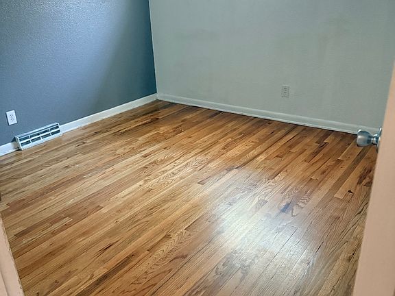 5th image of 645 Osceola St