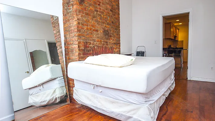 Rented by Terra Magia Inc | media 11