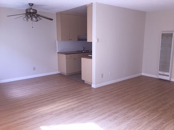 4th image of 617 W Dryden St APT 2