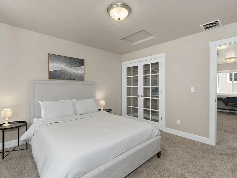 2598 E Decameron Ln — Photo 34