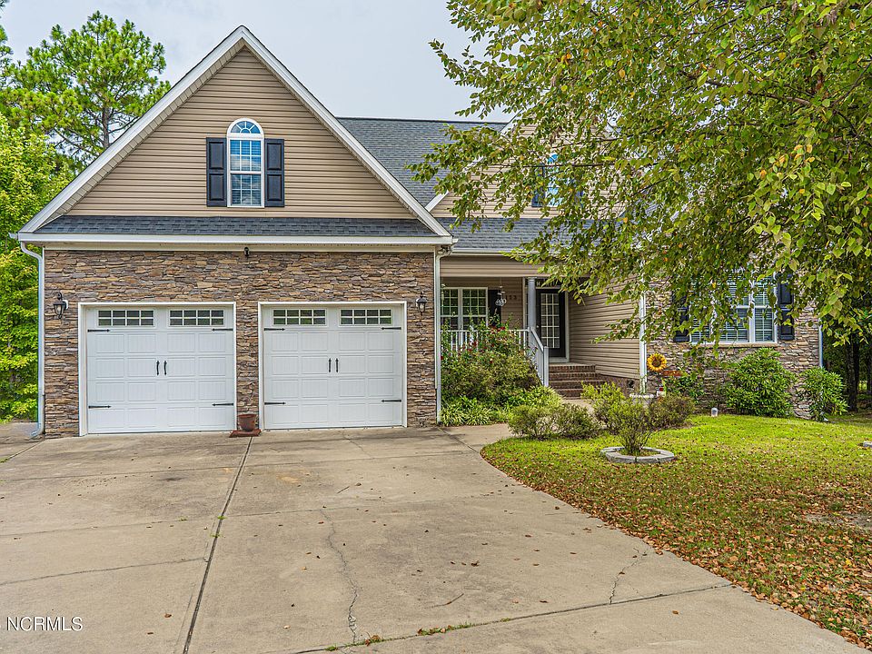 1st image of 153 Edgemont Terrace