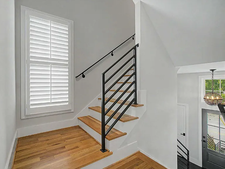 163 Park St — Photo 15