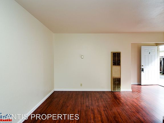5th image of 195 Wabash Ave APT 02