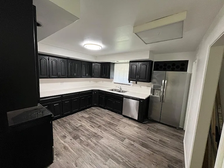 18801 Loretto Ln — Photo 22