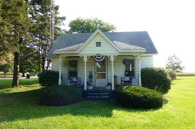 1st image of 4658 Greenwood St