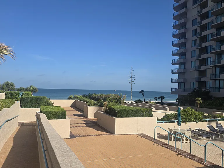 Gulf Blvd — Photo 4
