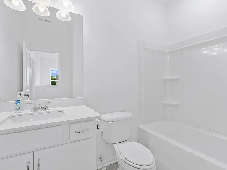 350 Canonbury Dr — Photo 6