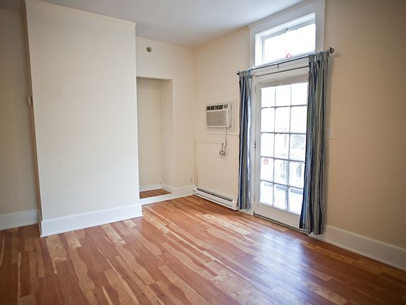 3rd image of 639 N Columbia St APT D