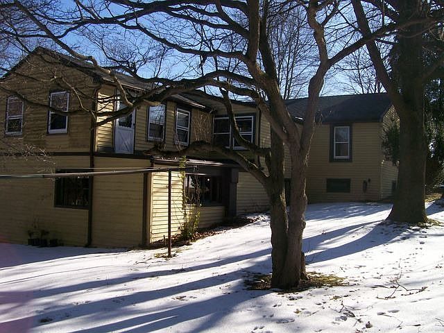2nd image of 1168 Durham Rd