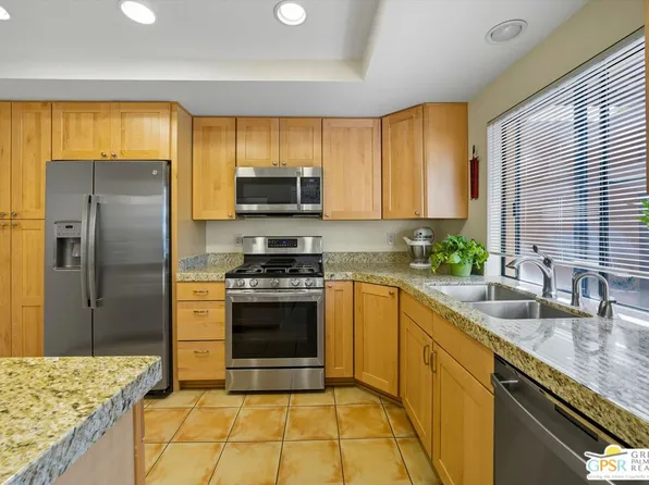 4881 S Winners Cir E, Palm Springs, CA 92264