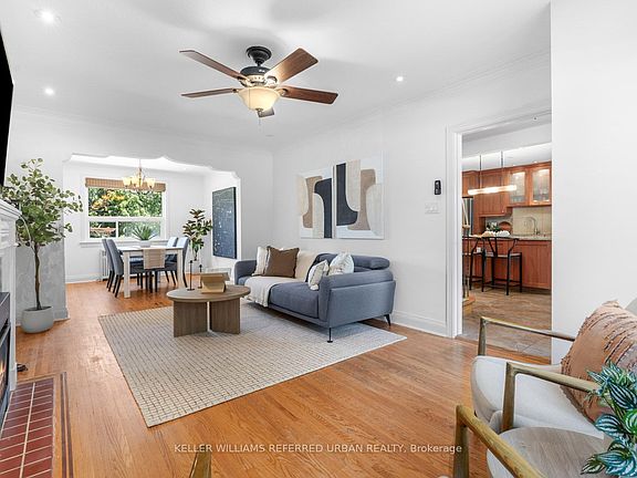 5th image of 327 Bessborough Dr