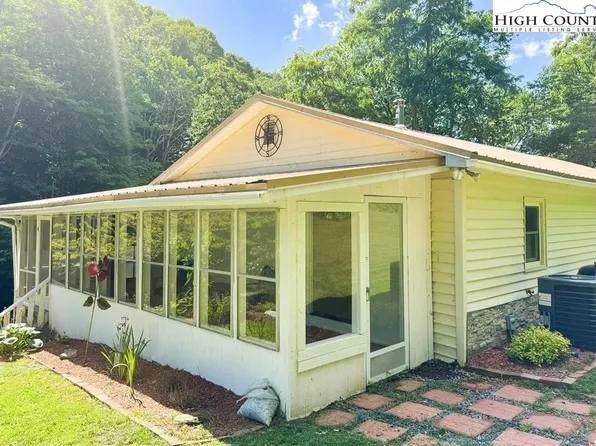 321 Skin Camp Creek Road, Todd, NC 28684