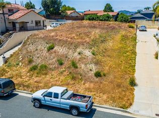 30047 Clear Water Dr, Canyon Lake, CA 92587