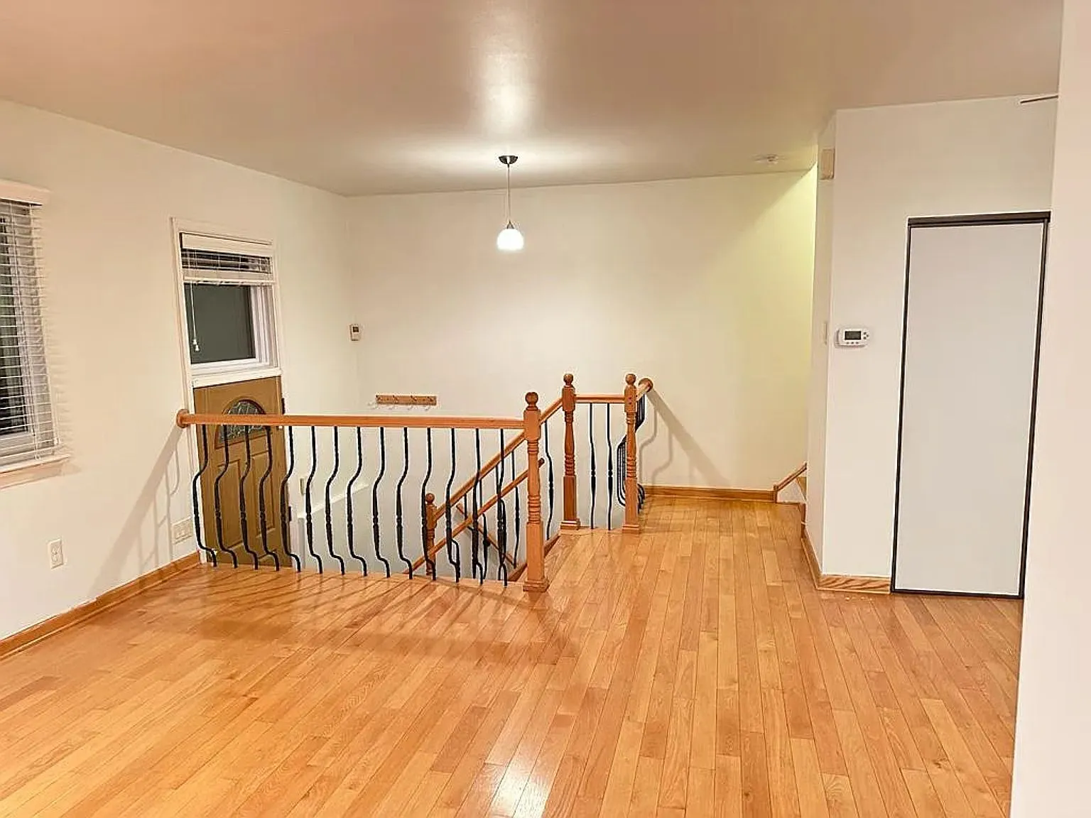 3 bed, 1664 sqft, $2,200 — Photo 2