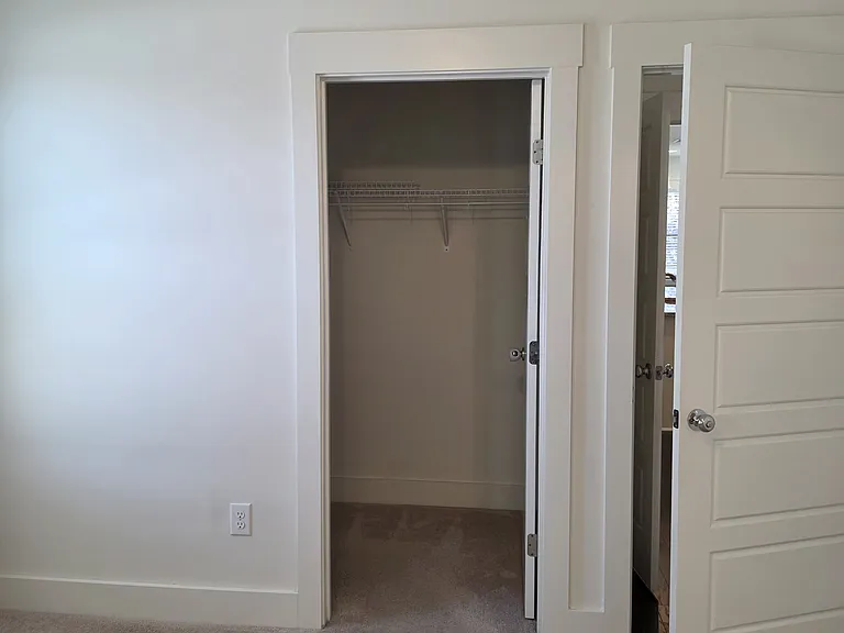 6260 Taylor Rd — Photo 6
