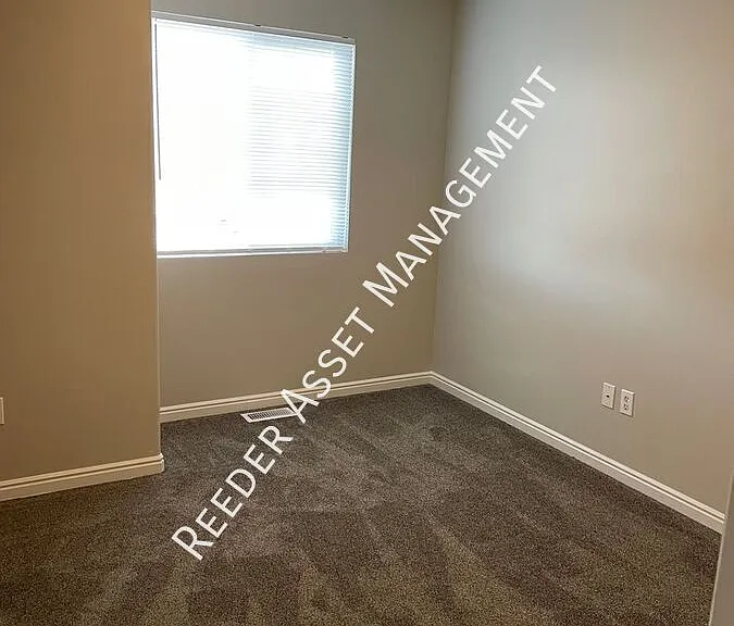 3327 W 4350 S — Photo 11