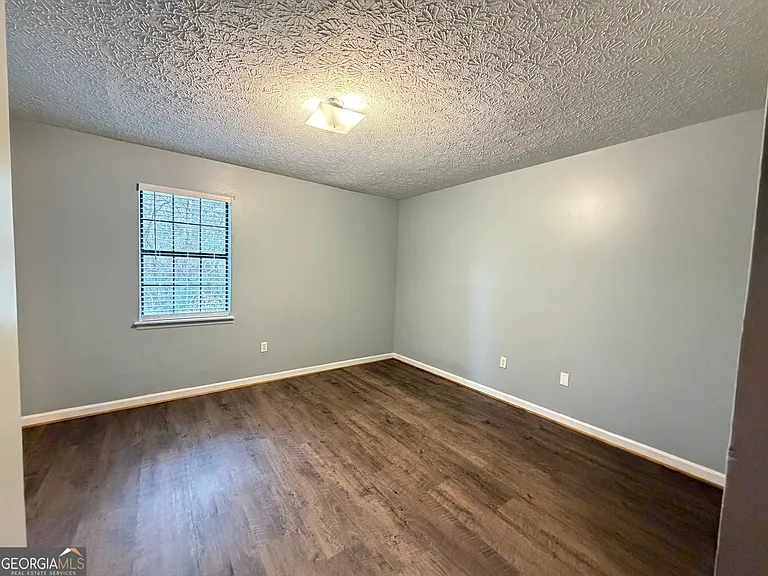 682 Timothy Rd — Photo 8