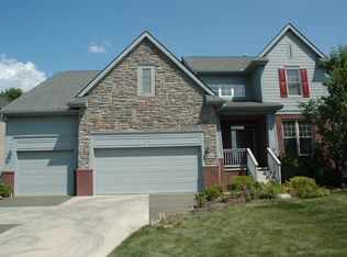 6048 Strawberry Cir, Commerce Twp, MI 48382
