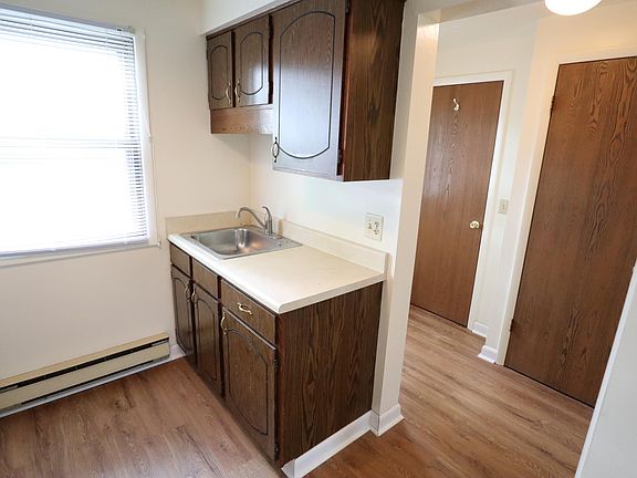 5th image of 3092 McKenzie Pl #A