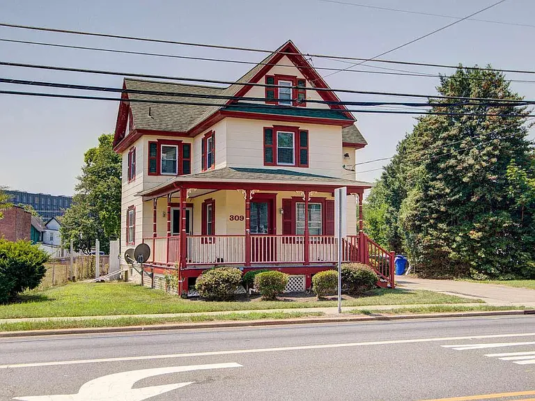 309 Delsea Dr N — Photo 2