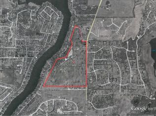 2500 N Chapel Hill Rd, McHenry, IL 60051