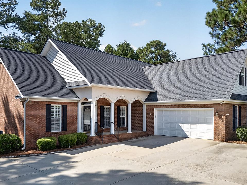 1st image of 212 Red Oak Ln