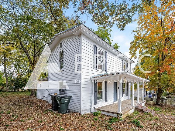 2nd image of 615 Kivett St