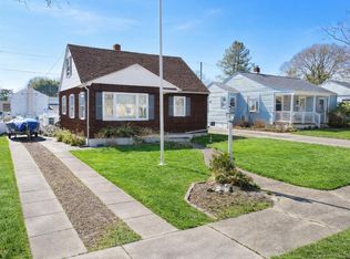 108 E Meyran Ave, Somers Point, NJ 08244