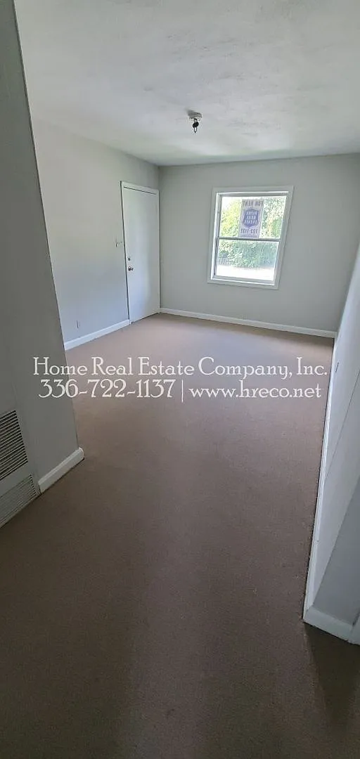 Cambridge Apartments | 617 W. 23rd Street Apt D — Photo 3