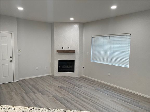 2nd image of 1505 Dallas Ter #1505