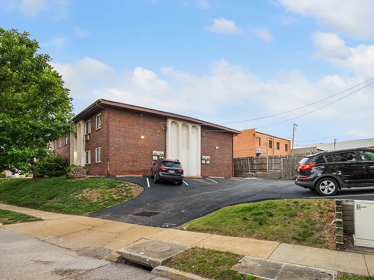 7459 Williams Ave — Photo 16