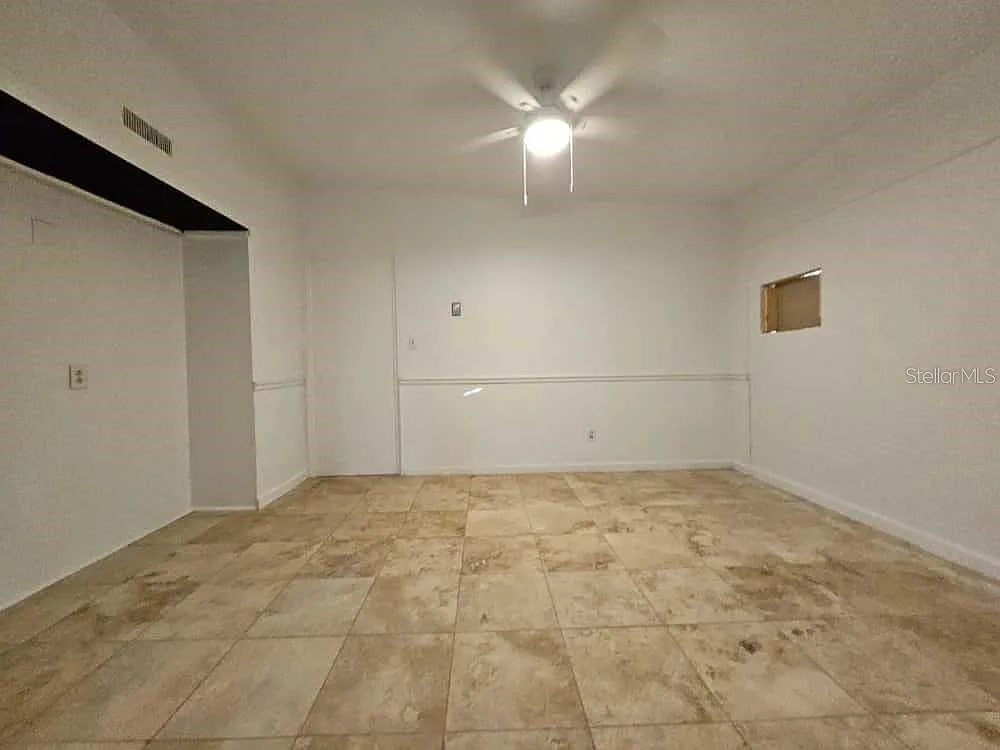 Studio, 1.0 bath, 280 sqft, $995 — Photo 4