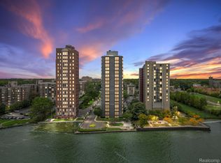 8200 E Jefferson Ave #41/411, Detroit, MI 48214